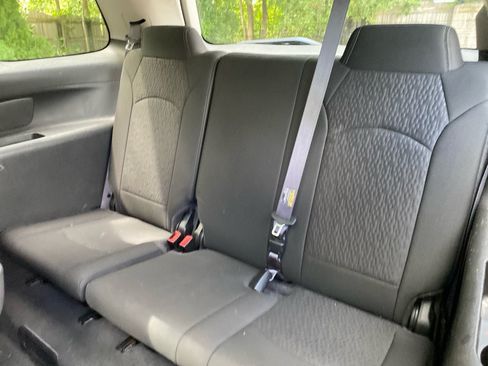 Used 2015 GMC Acadia SLE AWD/4WD image 20