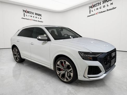 Used 2022 Audi RS Q8 AWD/4WD image 7