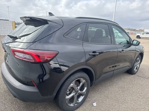 Used 2025 Ford Escape ST-Line image 16