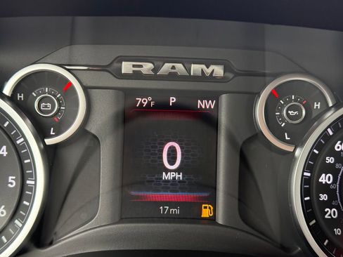 New 2026 RAM 1500 Express AWD/4WD image 17