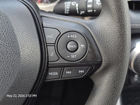 Used 2020 Toyota RAV4 XLE FWD image 27