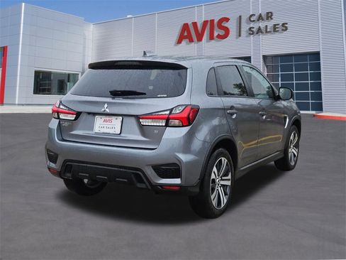 Used 2025 Mitsubishi Outlander Sport SE image 6