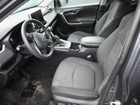 Used 2024 Toyota RAV4 XLE FWD image 21