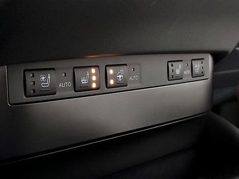 Used 2024 Lexus ES 350 w/ Premium Package image 29