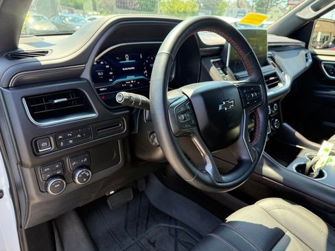 Used 2024 Chevrolet Suburban RST w/ Luxury Package AWD/4WD image 17