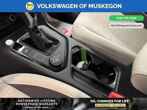 New 2026 Volkswagen Taos SE image 22