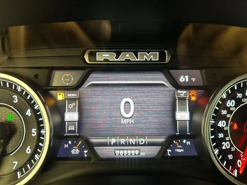 Used 2022 RAM 1500 Laramie AWD/4WD image 27