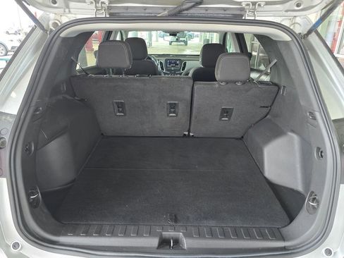 Used 2022 Chevrolet Equinox LS w/ LS Convenience Package image 11