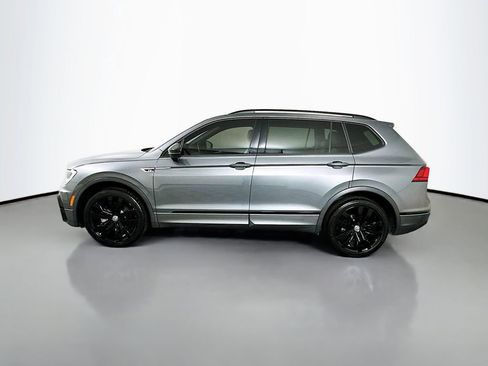 Used 2021 Volkswagen Tiguan SE R-Line image 8