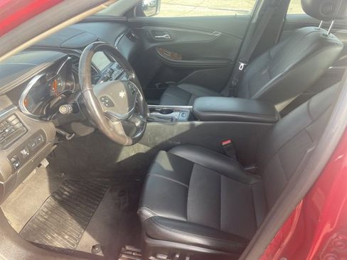 Used 2014 Chevrolet Impala LT w/ Convenience Package image 10