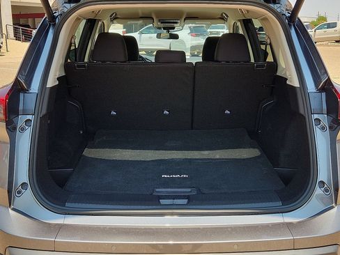 Used 2026 Nissan Rogue SV FWD image 10