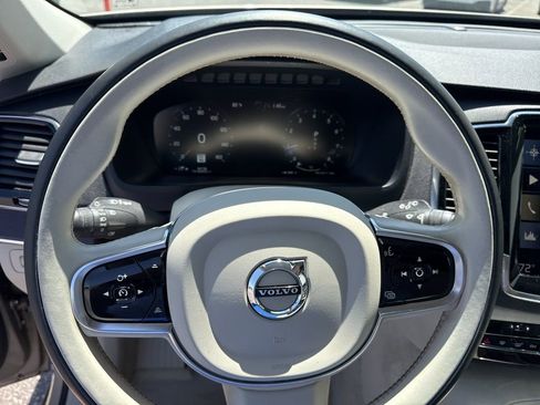 Used 2016 Volvo XC90 T6 Momentum w/ Momentum Plus Package AWD/4WD image 34