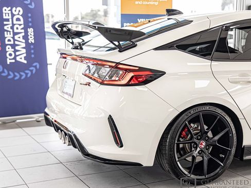 Used 2024 Honda Civic Type R image 16