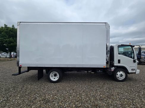 New 2024 Chevrolet Low Cab Forward image 5