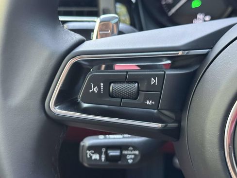 Certified 2026 Porsche Macan Turbo AWD/4WD image 20