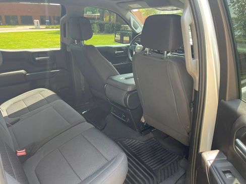 Used 2021 Chevrolet Silverado 1500 Custom AWD/4WD image 13