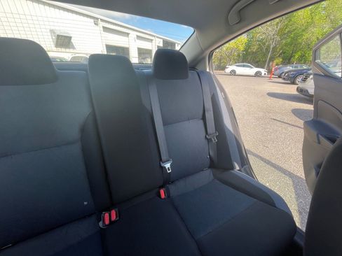 Used 2025 Nissan Versa SV image 28