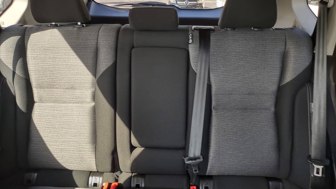 Used 2021 Nissan Rogue SV FWD image 28