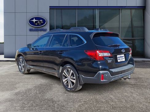 Used 2018 Subaru Outback 2.5i Limited image 4