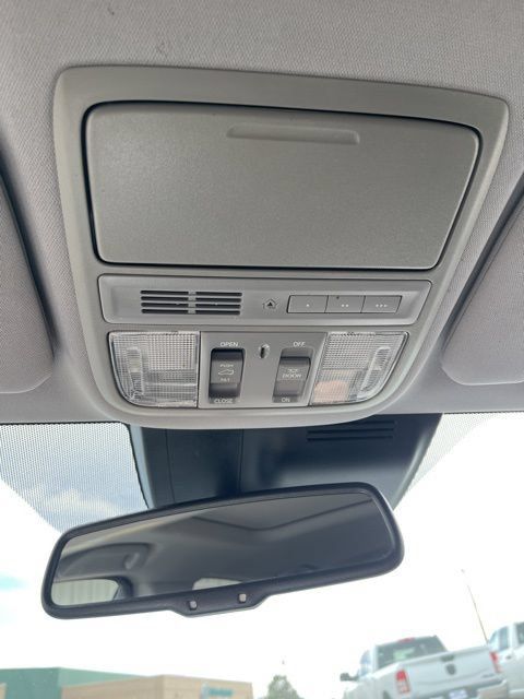 Used 2021 Honda CR-V Touring image 45