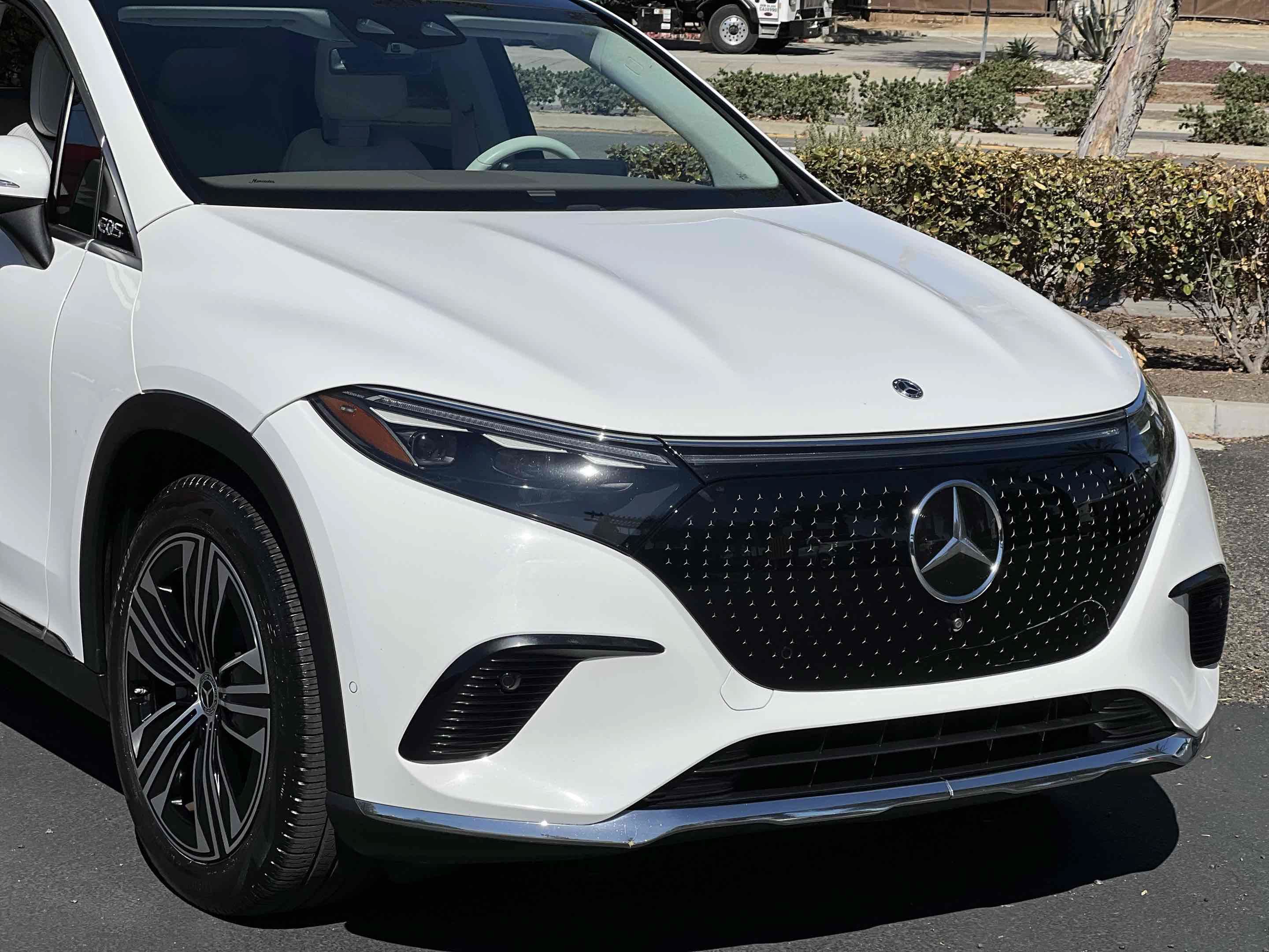 Used 2023 Mercedes-Benz EQS 450+ SUV image 54