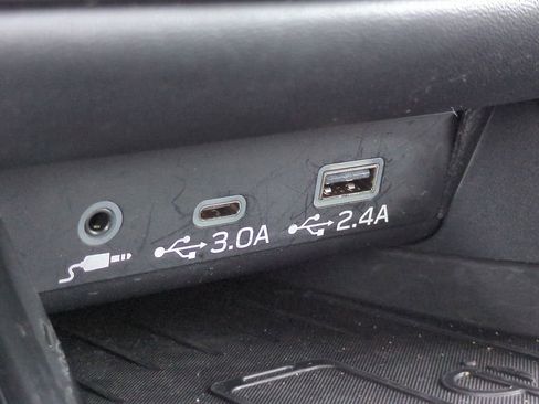 Used 2024 Subaru Outback Limited image 23