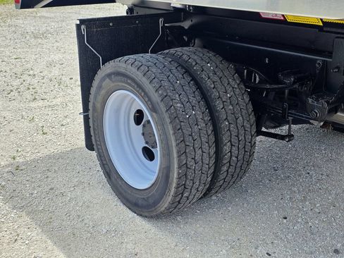 New 2026 Ford F600 4x4 Regular Cab Super Duty w/ XL Chrome Package image 23