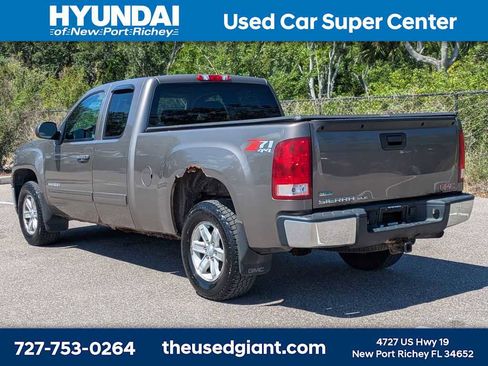 Used 2012 GMC Sierra 1500 SLE w/ Power Tech Package AWD/4WD image 3