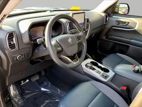 Certified 2022 Ford Bronco Sport Outer Banks AWD/4WD image 18