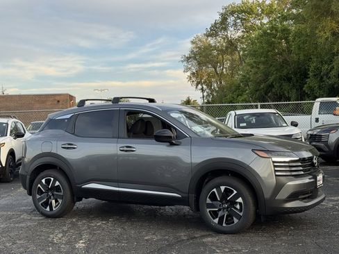 New 2026 Nissan Kicks SV w/ Cold Weather Package AWD/4WD image 4