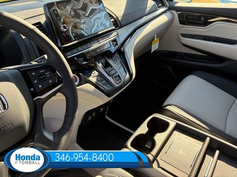 New 2026 Honda Odyssey Elite image 14