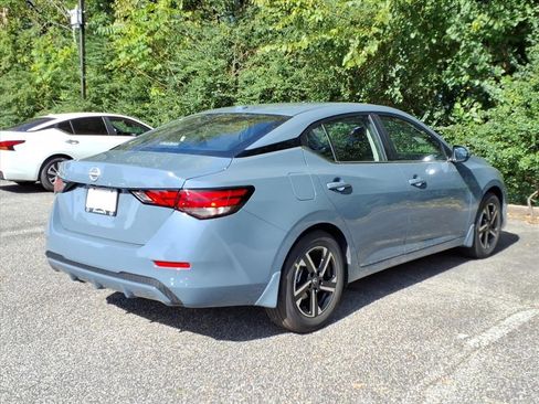 New 2025 Nissan Sentra SV image 8