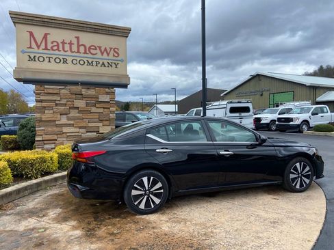 Used 2022 Nissan Altima 2.5 SV image 5