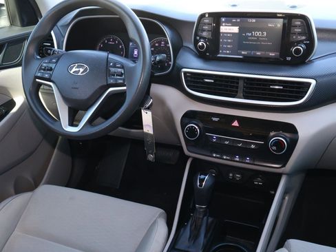 Used 2020 Hyundai Tucson SE w/ Cargo Package image 10