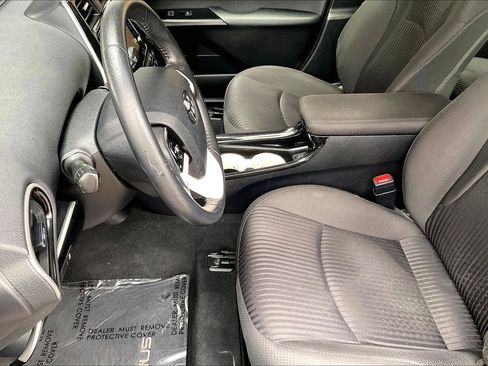 Used 2016 Toyota Prius Three w/ Preferred Accessory Package image 15