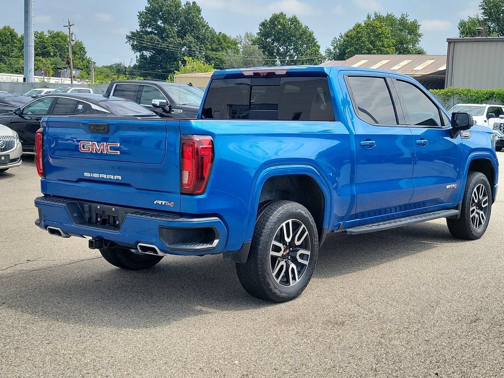Used 2023 GMC Sierra 1500 AT4 w/ AT4 Premium Package AWD/4WD image 4