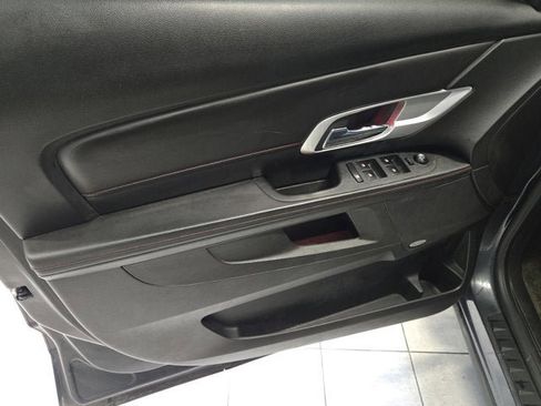 Used 2011 GMC Terrain SLT image 18