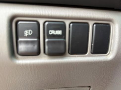Used 2002 Subaru Forester L AWD/4WD image 15