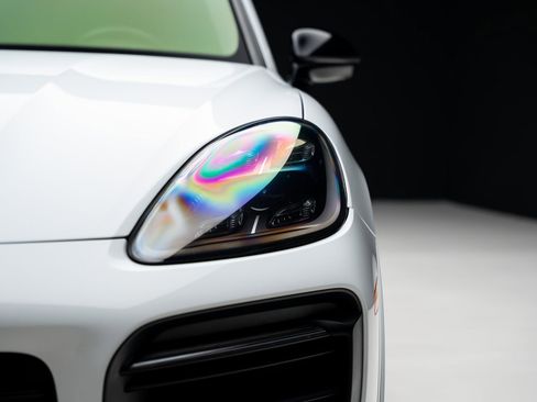 Used 2021 Porsche Cayenne GTS AWD/4WD image 10