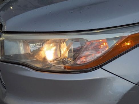 Used 2016 Toyota Highlander Limited w/ Driver Technology Package image 7