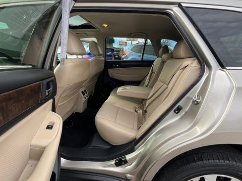 Used 2016 Subaru Outback 3.6R Limited image 23