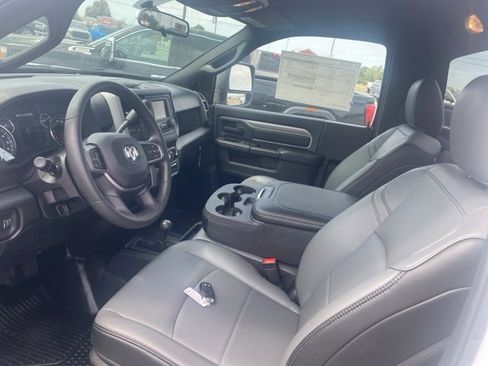 Used 2024 RAM 3500 Tradesman image 11