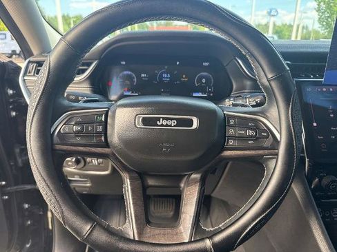 Used 2021 Jeep Grand Cherokee L Limited AWD/4WD image 13