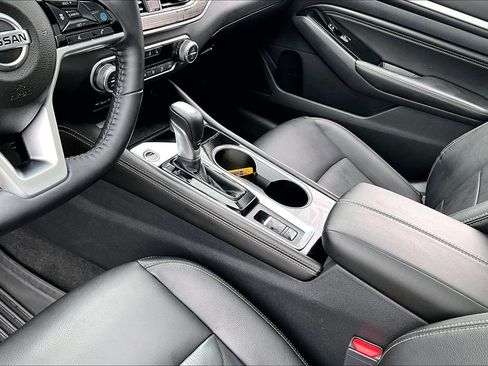 Used 2021 Nissan Altima 2.5 SL AWD/4WD image 17