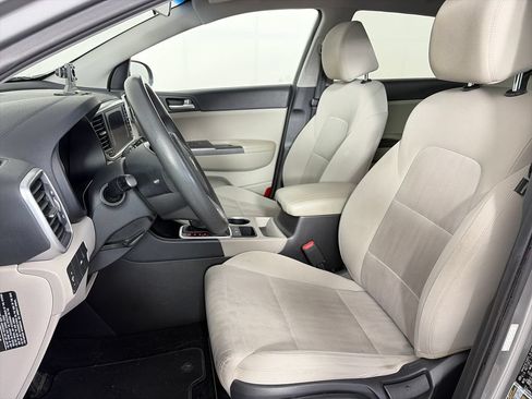 Used 2020 Kia Sportage LX FWD image 11