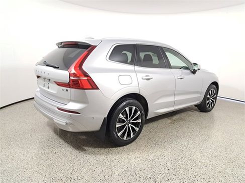 Used 2023 Volvo XC60 B5 Plus w/ Climate Package image 5