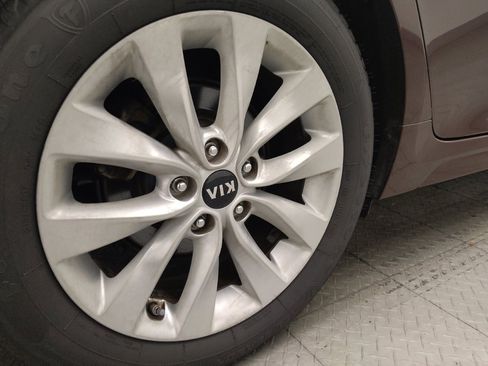 Used 2017 Kia Optima LX w/ Option Group 014 FWD image 31