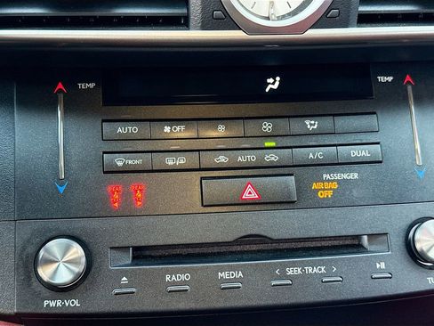 Used 2018 Lexus RC 350 image 33