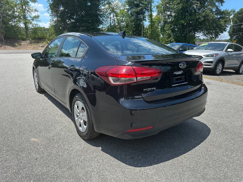 Used 2018 Kia Forte LX w/ LX Popular Package FWD image 5