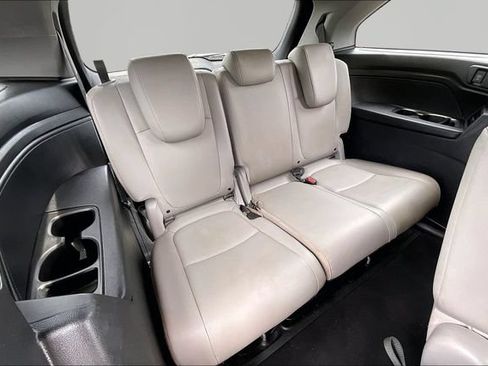 Used 2018 Honda Odyssey EX-L image 18
